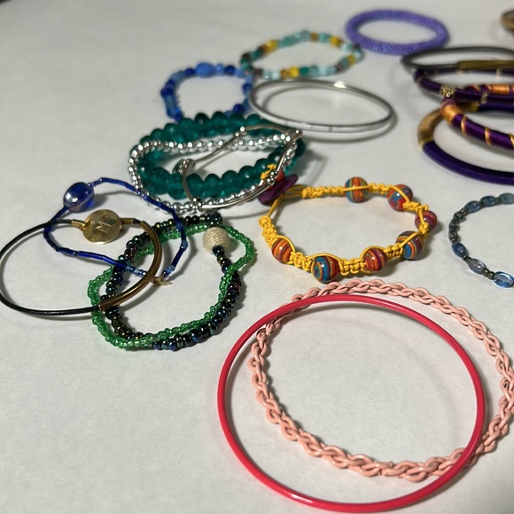 Bracelets and Bangles Lot, Multi Colored, Yellow Blue Green Purple Orange Pink - Picture 4 of 7